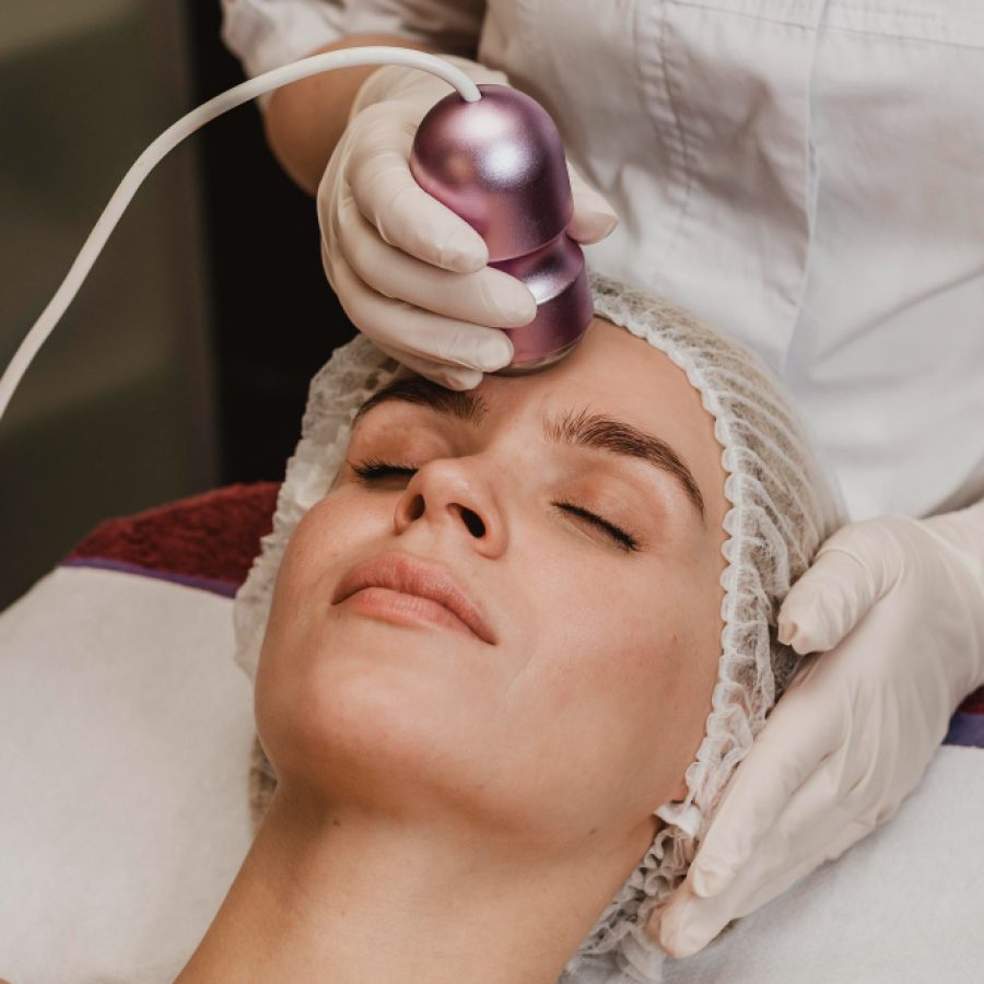 Facial massage using remodeling tool
